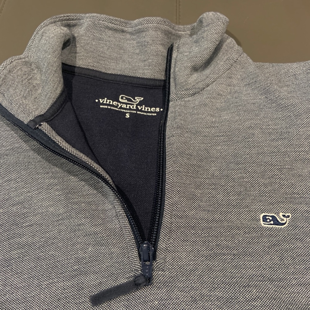 Men's Small Vineyard Vines 1/4 Zip.